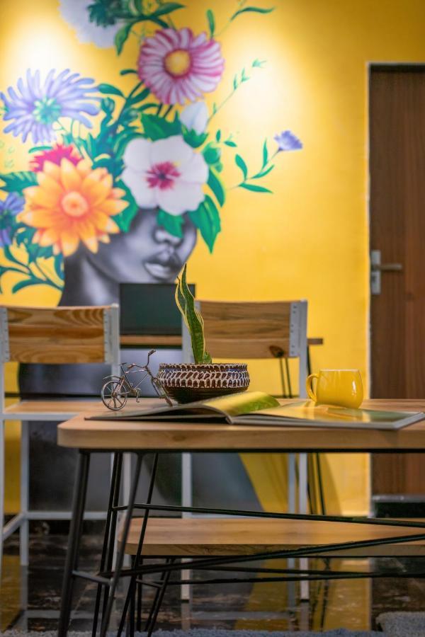 Coliwo Un - Viman Nagar Hostel ปูเน่ ภายนอก รูปภาพ