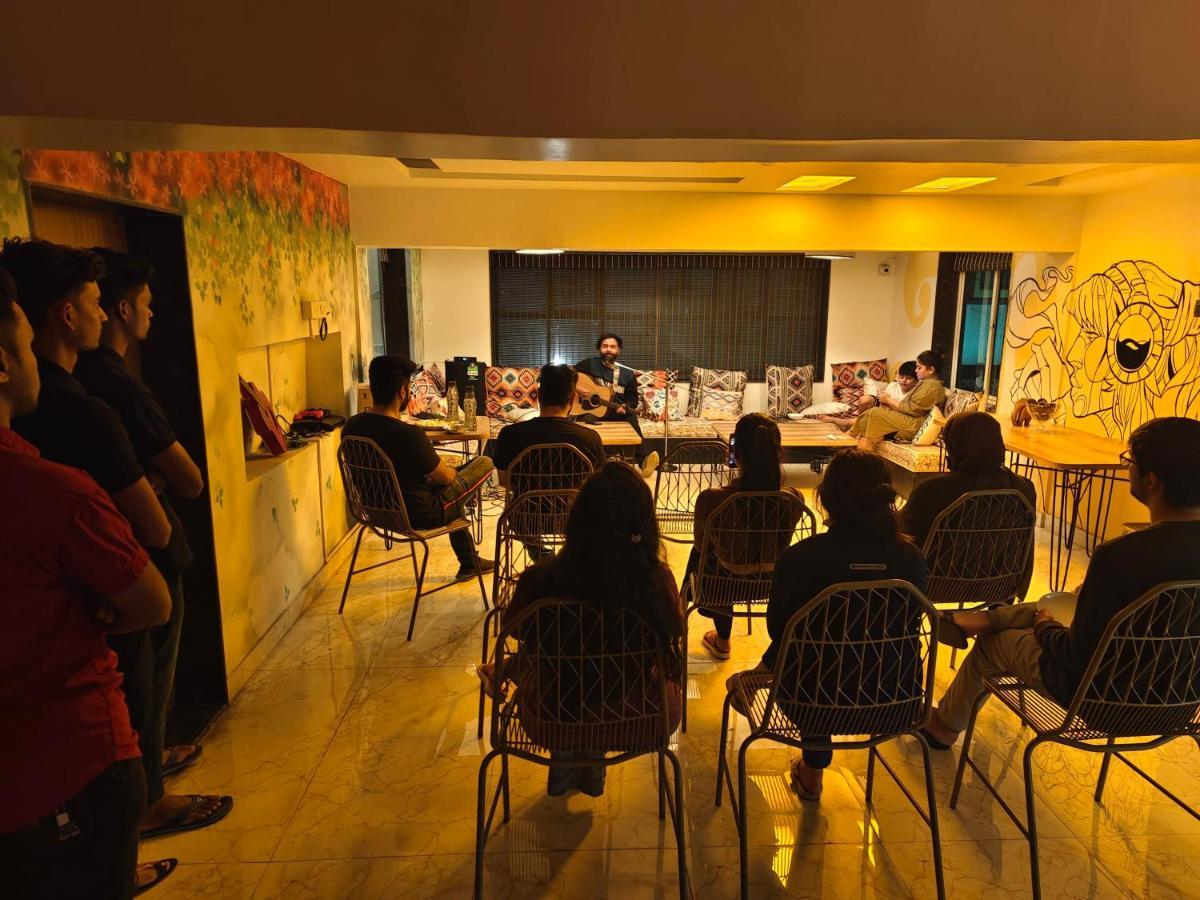 Coliwo Un - Viman Nagar Hostel ปูเน่ ภายนอก รูปภาพ
