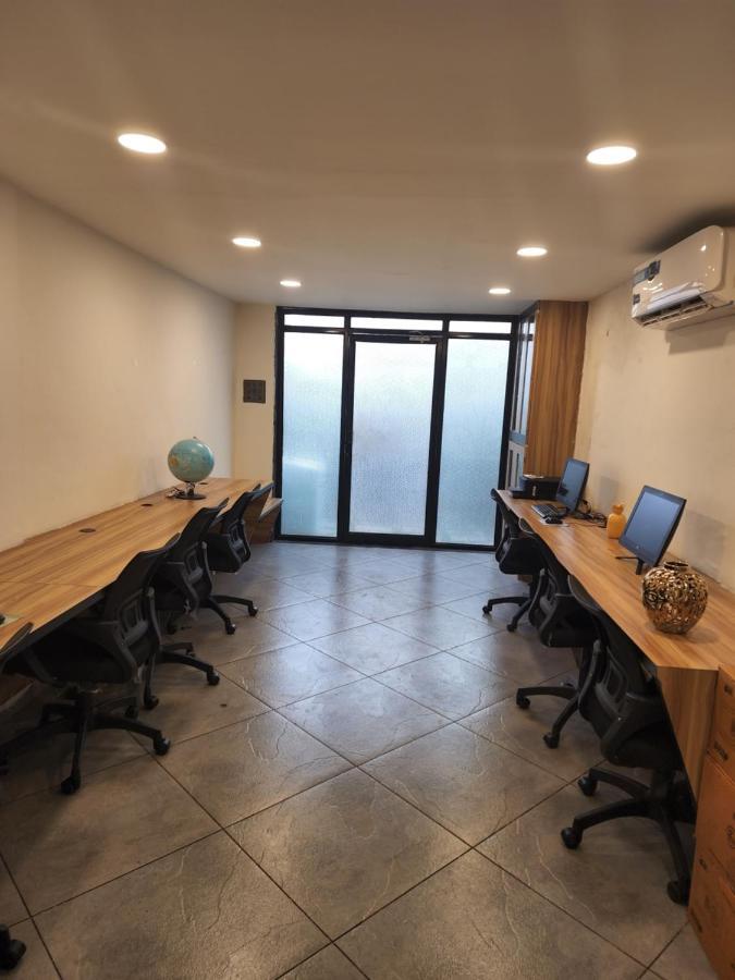 Coliwo Un - Viman Nagar Hostel ปูเน่ ภายนอก รูปภาพ